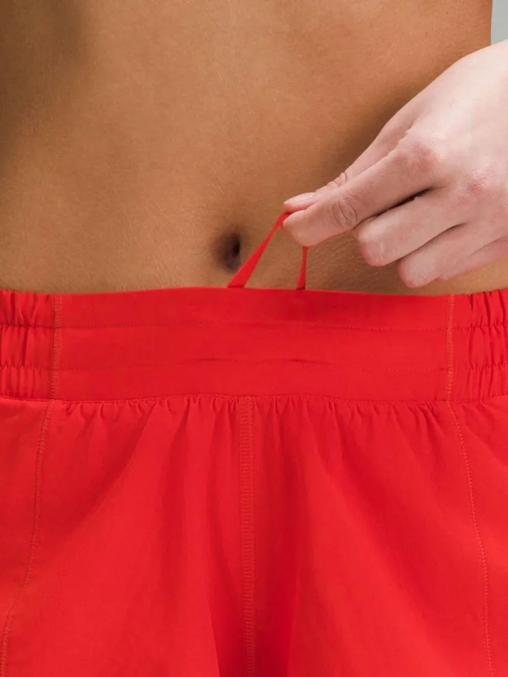 Lululemon Hotty Hot Low-Rise Lined Short 2.5